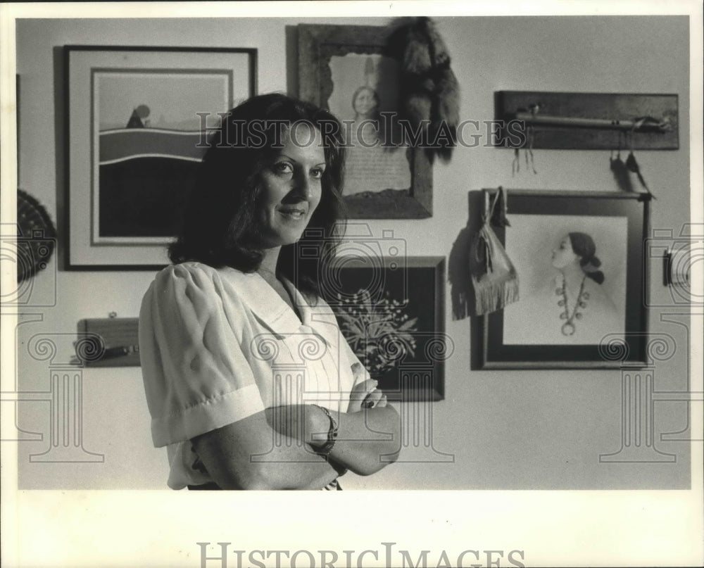 1986 Press Photo Karen Noland Giles, Native American specialist, UW Milwaukee - Historic Images