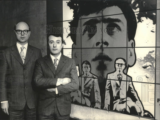 1985 Press Photo Gilbert and George present photo piece "Frozen Youth" - Historic Images