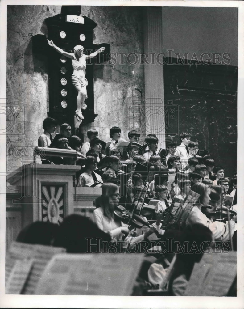 Music For Youth Symphony Orchestra at Christ King Catholic Church-Historic Images