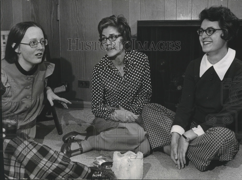 1973 Press Photo Members Of National Organization For Women , Milwaukee - Historic Images