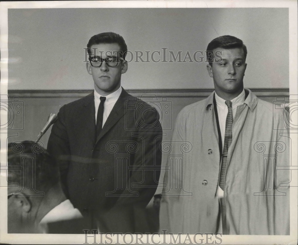 1962 Press Photo James Miller and Leland Martell appear before court - mjb46376