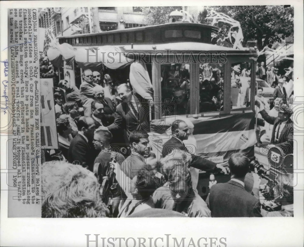 1968 Press Photo Nelson Rockefeller after riding in a cable car to San Francisco - Historic Images