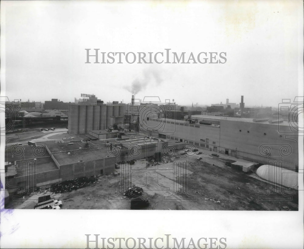 1969 Press Photo Construction site of Milwaukee Bridges-Milwaukee - mjb47408-Historic Images