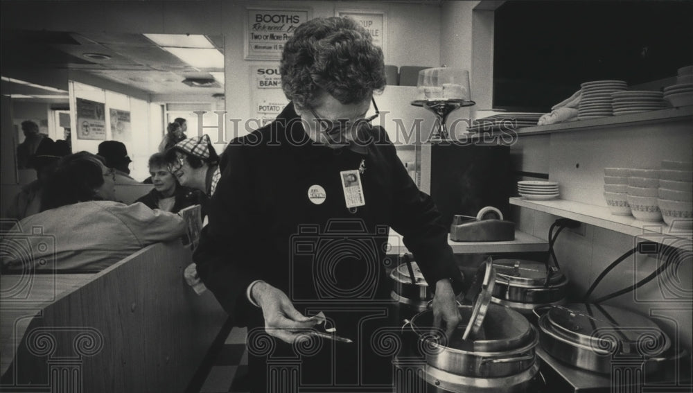 1964 Press Photo Inspector Norma Eurard inspects soup in restaurant, Milwaukee - Historic Images