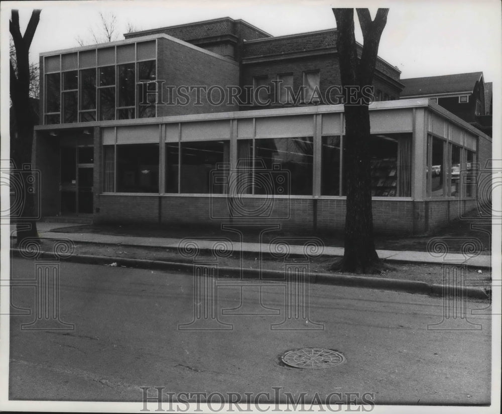 1961 Press Photo exterior of Milwaukee Library, Russel H Library - mjb47788 - Historic Images