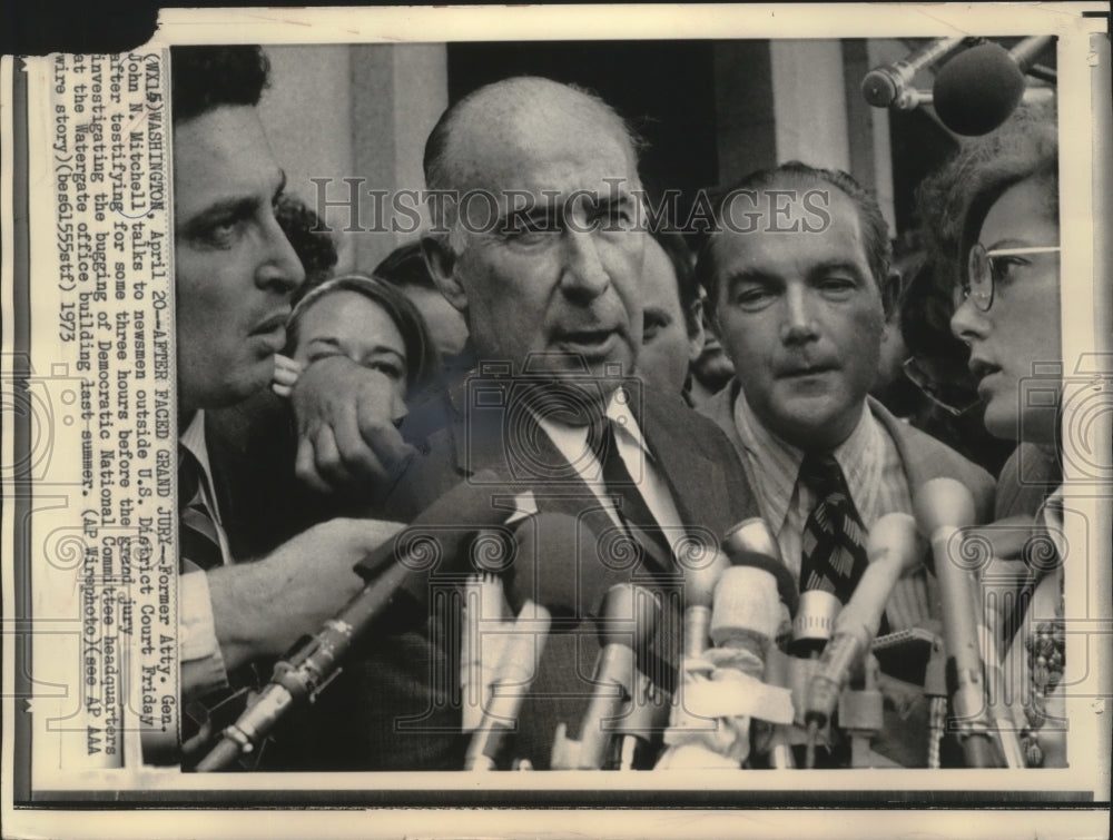1973 Press Photo Former Attorney General John N. Mitchell talks to news outside. - Historic Images
