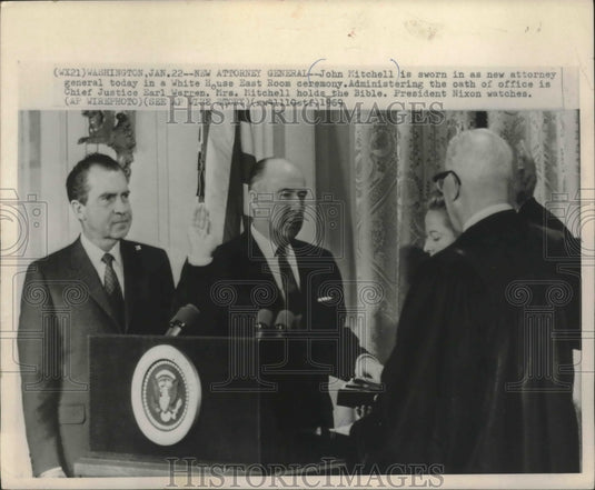 1969 Press Photo Attorney General John Mitchell sworn in White House, Washington - Historic Images