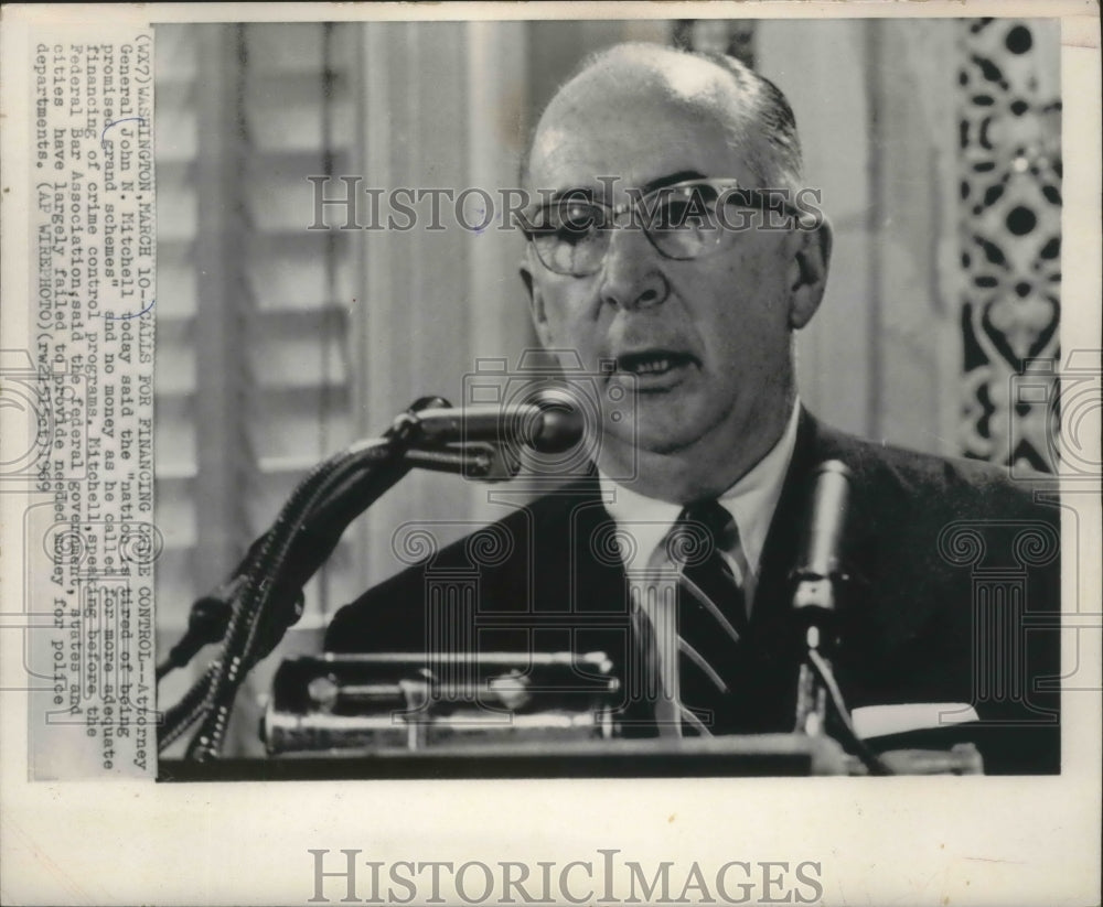 1969 Press Photo Attorney General John Mitchell, speaking on crime, Washington. - Historic Images