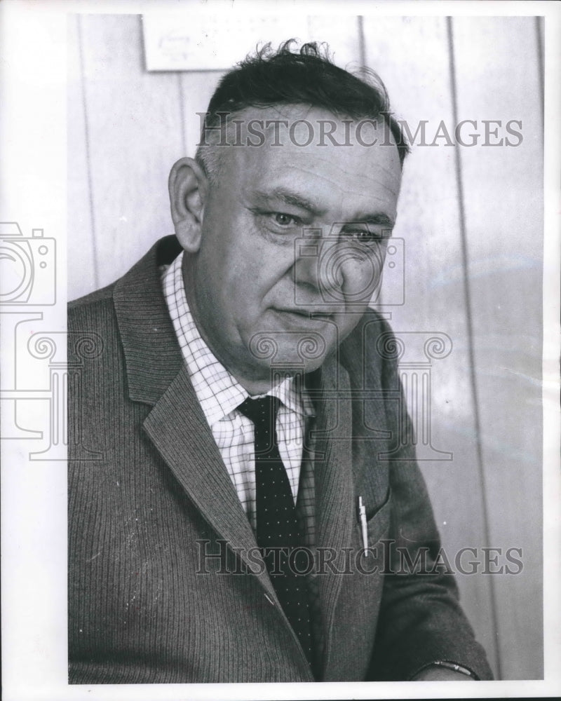 1960 Press Photo new mayor of Burlington Wisconsin Anthony Rewald in Burlington- Historic Images