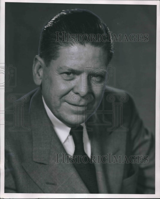 1955 Press Photo James Mitchell, Secretary of Labor, gives speech, Wisconsin. - Historic Images