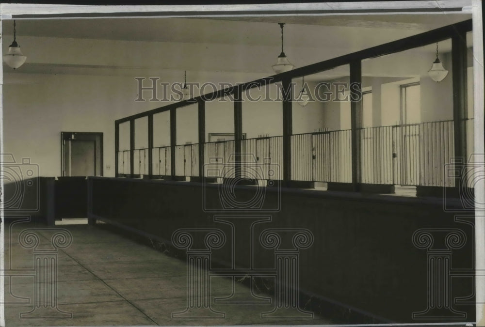 1929 Press Photo Milwaukee-Safety Building-Interior-Police Traffic Bureau. - Historic Images