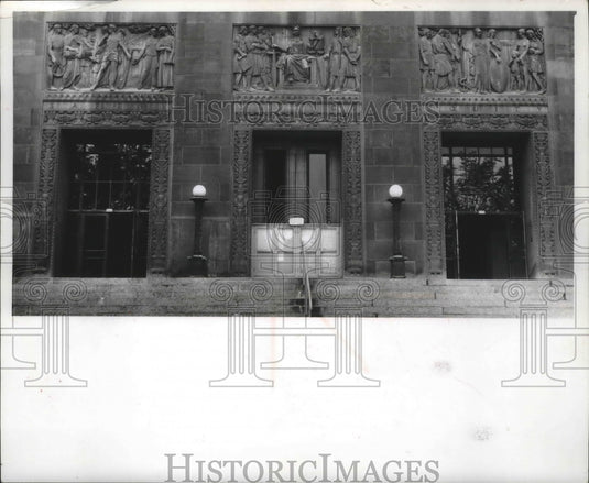1960 Press Photo Milwaukee Safety Building Exterior - mjb49600 - Historic Images