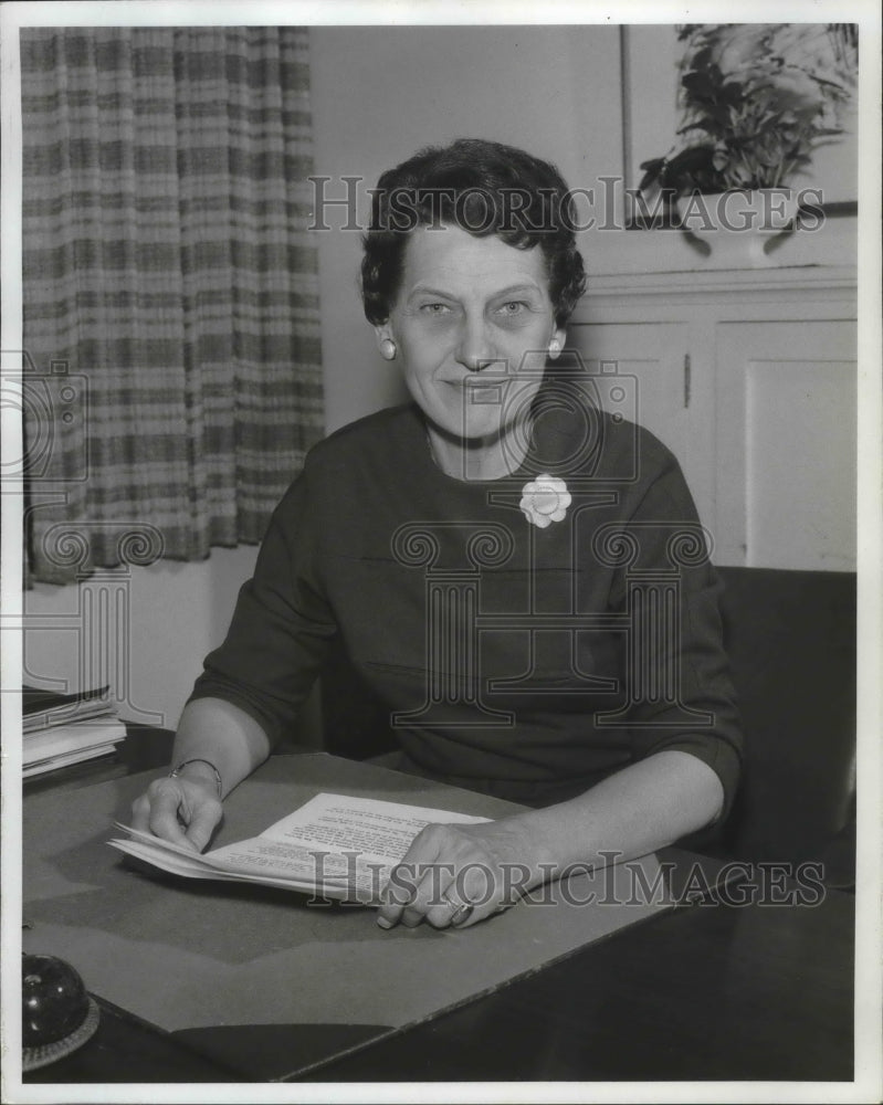 1966 Mrs. Marlys Richert head of Home Economics at UW - Historic Images