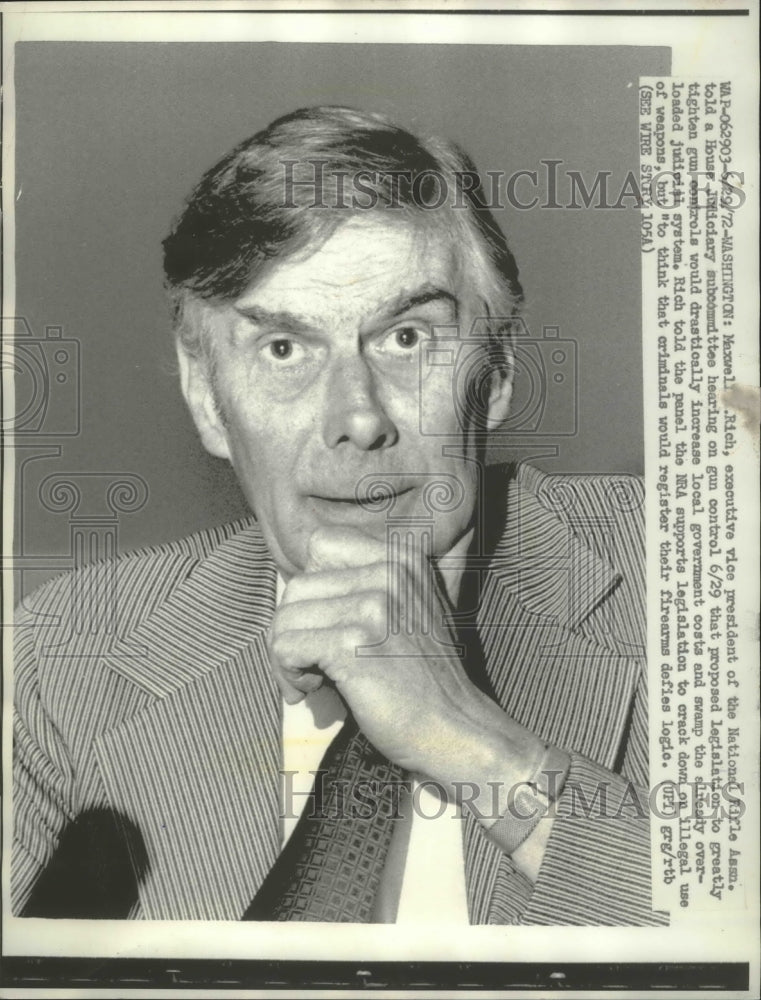 1972 Press Photo Vice Presiden Maxwell E. Rich of the National Rifle Association - Historic Images