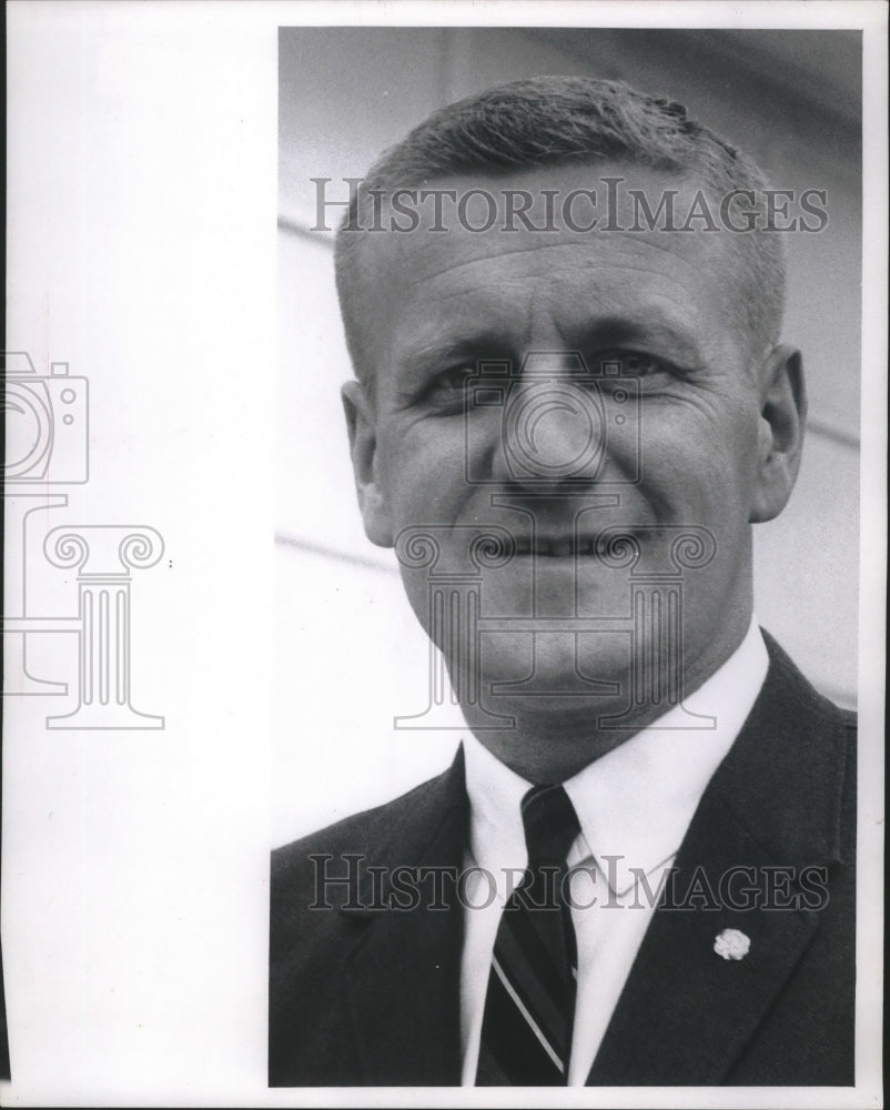 1965 Press Photo Germantown, Wisconsin, Police Chief, Frank J. Riemer, Junior.- Historic Images