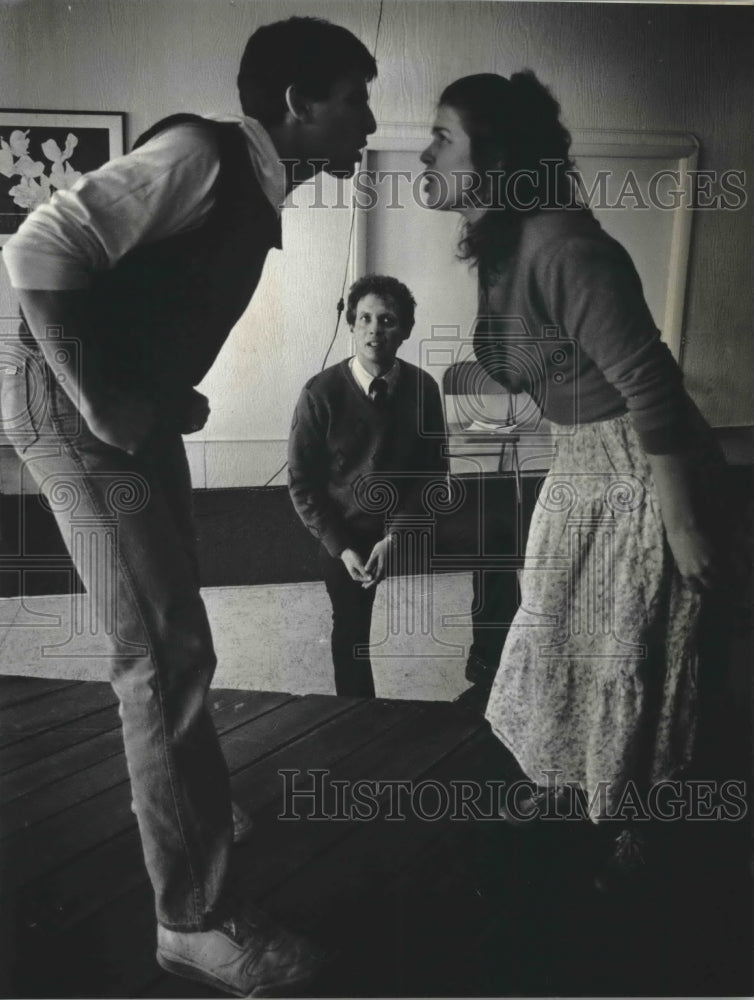 Press Photo L. Reidel directs Great American Children&#39;s production Tom Sawyer. - Historic Images