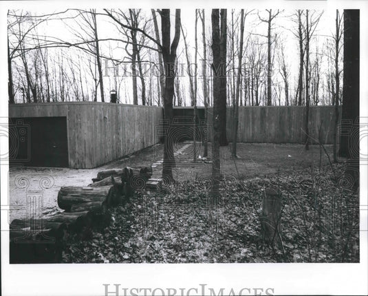 1962 Clinton Mochon's Wisconsin house with Pecky Cypress siding-Historic Images