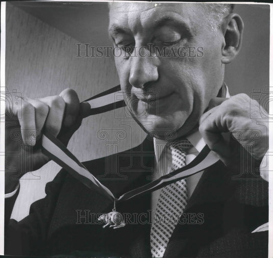 1961 Press Photo James R Moher after first day as Milwaukee Fire Chief - Historic Images