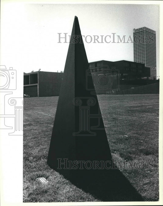 1979 Press Photo Milwaukee Art Center-Sculpture Garden. - mjb51584 - Historic Images
