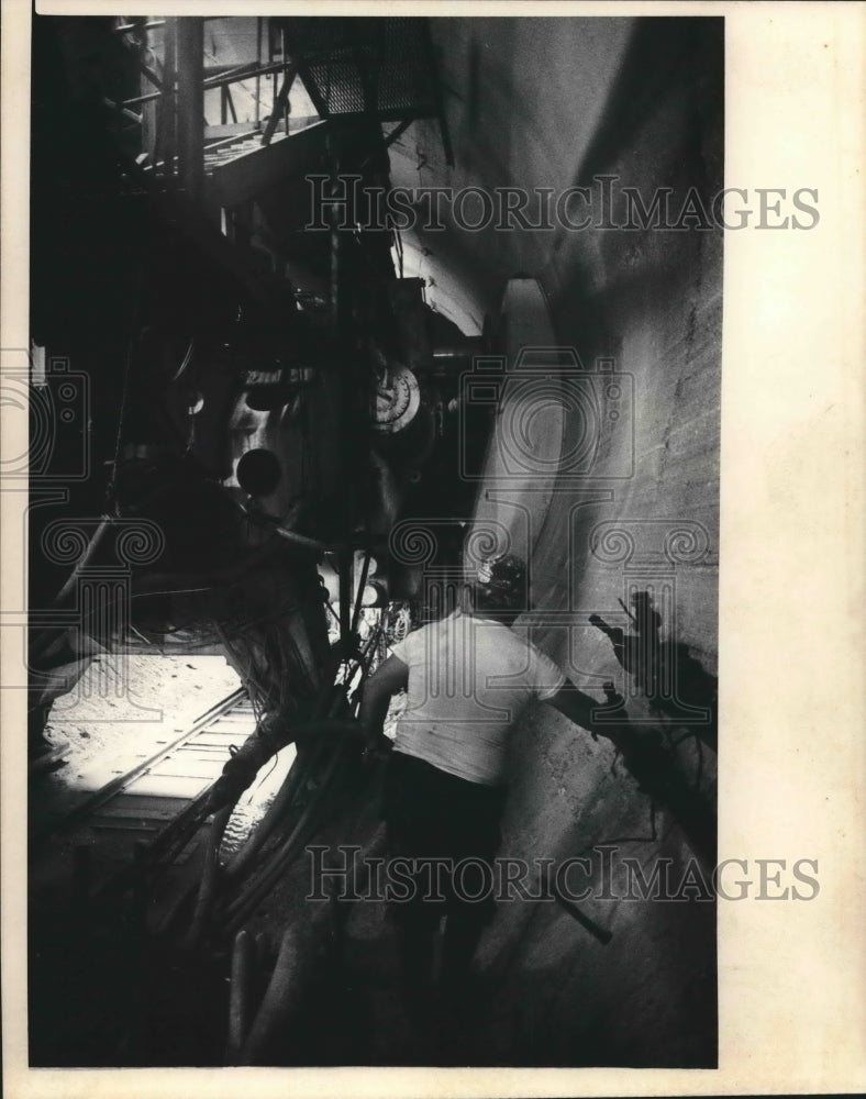 1986 Press Photo Milwaukee sewer tunnel - mjb52422 - Historic Images