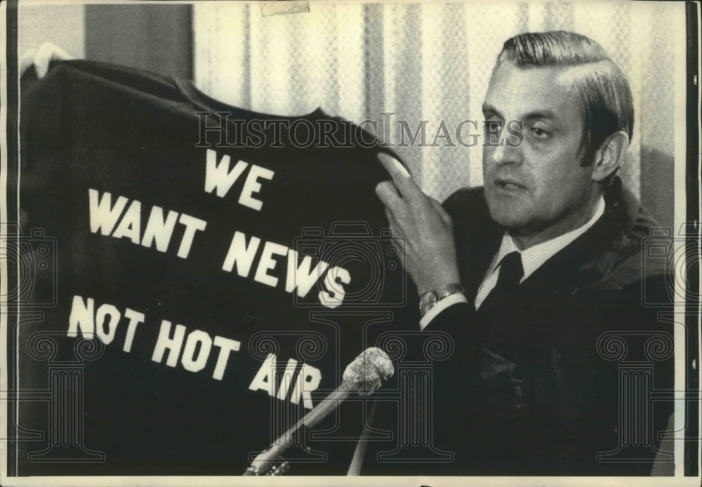 1978 Walter Mondale, press conference as vice-president, Minnesota.-Historic Images