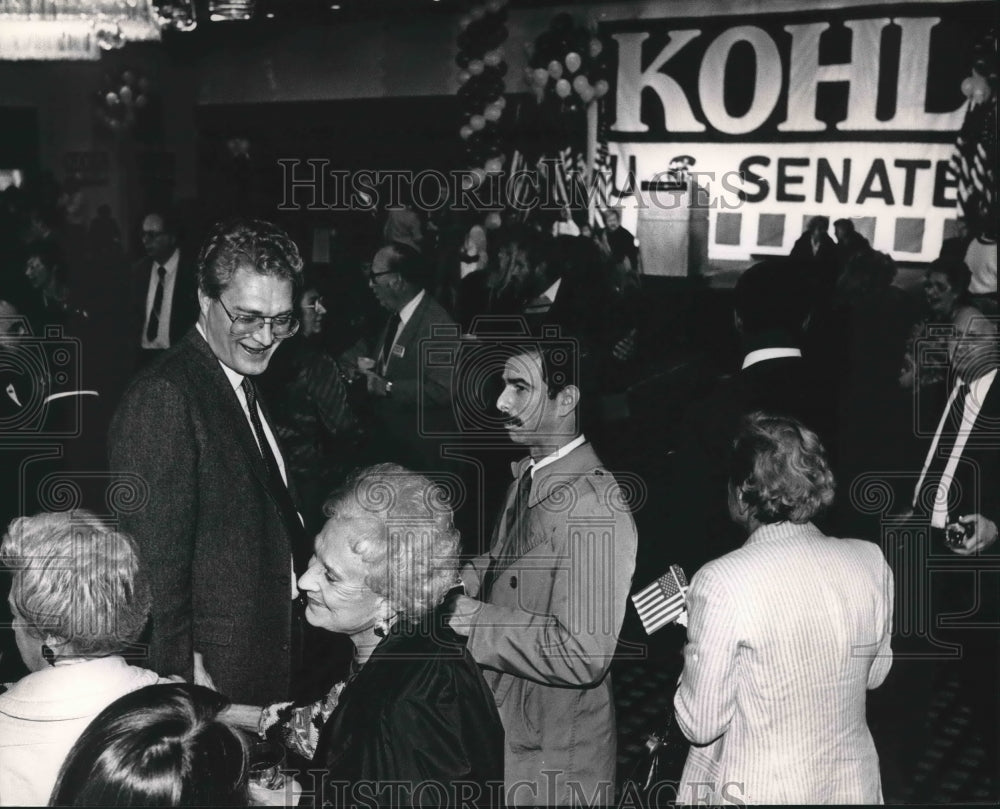 1988 Mayor John Norquist and others at Herb Kohl party in MIlwaukee-Historic Images
