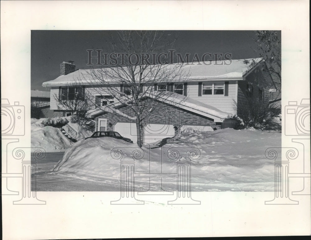 1985 Press Photo Andy and Susan North&#39;s home in Madison Wisconsin - mjb53315 - Historic Images