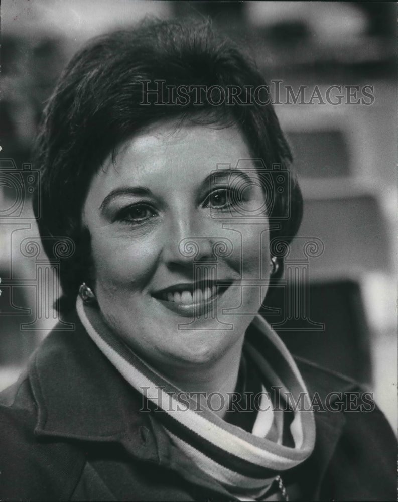 1978 Judith Patterson - Keynote Speaker Milwaukee Junior League - Historic Images
