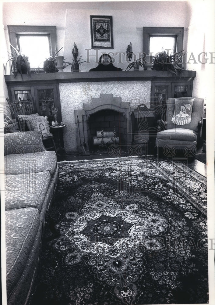 1994 carpet from Turkey in a home at Milwaukee-Historic Images