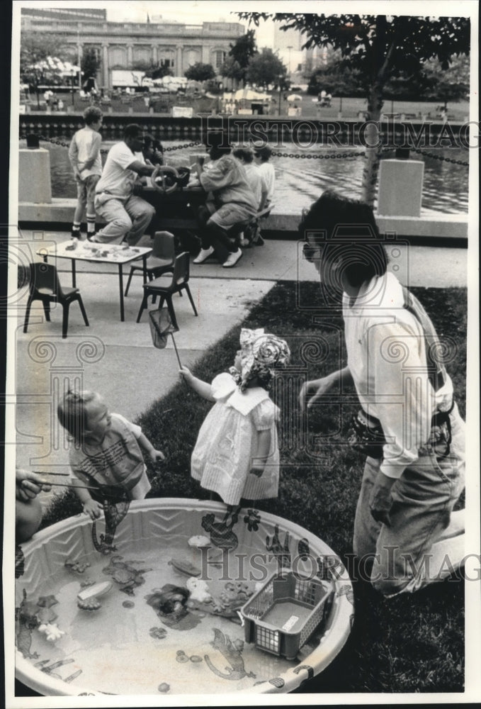 1993 Press Photo Riversplash! to be featured at Performing Arts Center - Historic Images