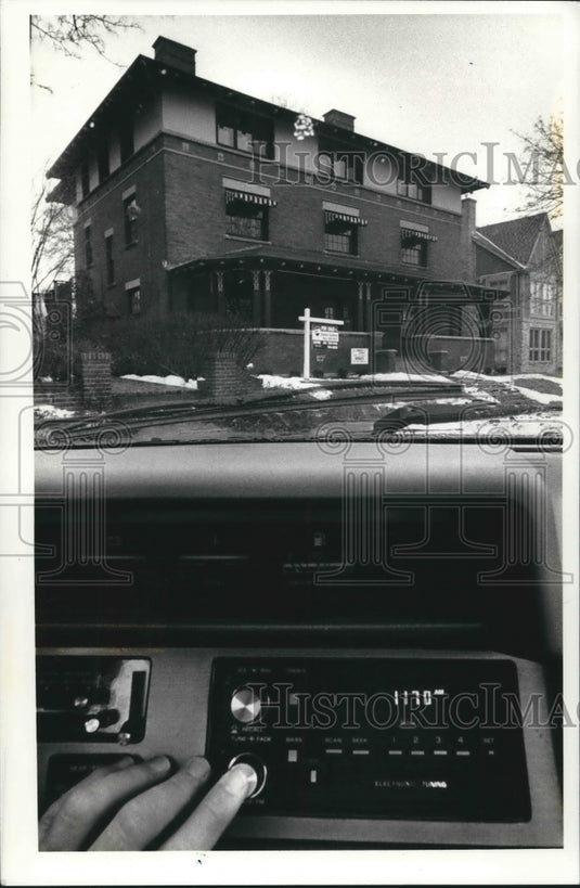 1990 Milwaukee realtors using radio advertisements to sell homes-Historic Images