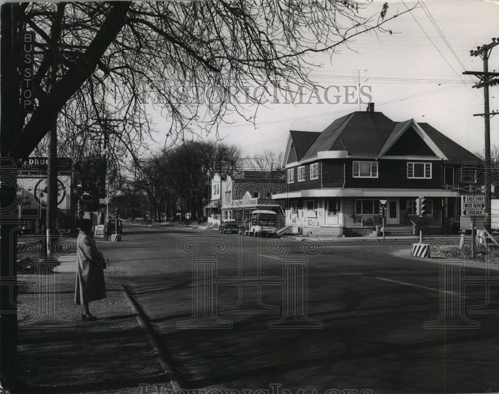 1953 Press Photo Intersection of Highways 100 and 24, Hales Corners, Wisconsin - Historic Images