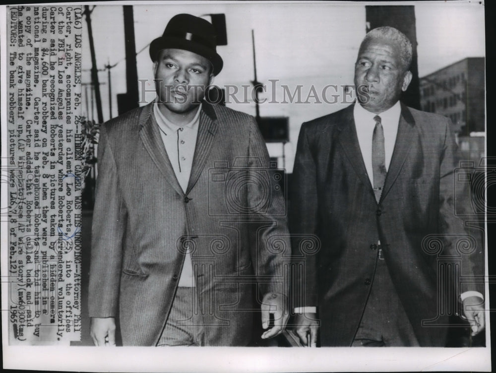 1965 Press Photo Attorney Phil Carter, his client Leo Roberts, FBI, Los Angeles - Historic Images