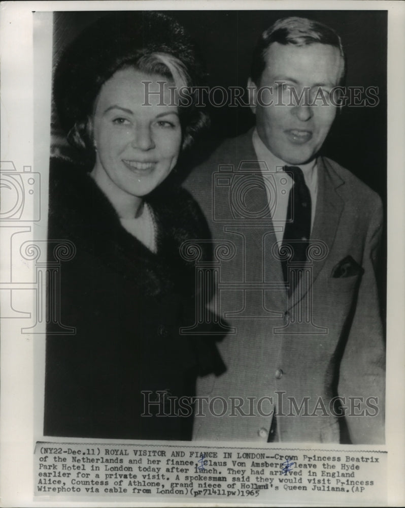 1965 Princess Beatrix and fiance Claus Von Amsberg visiting London - Historic Images