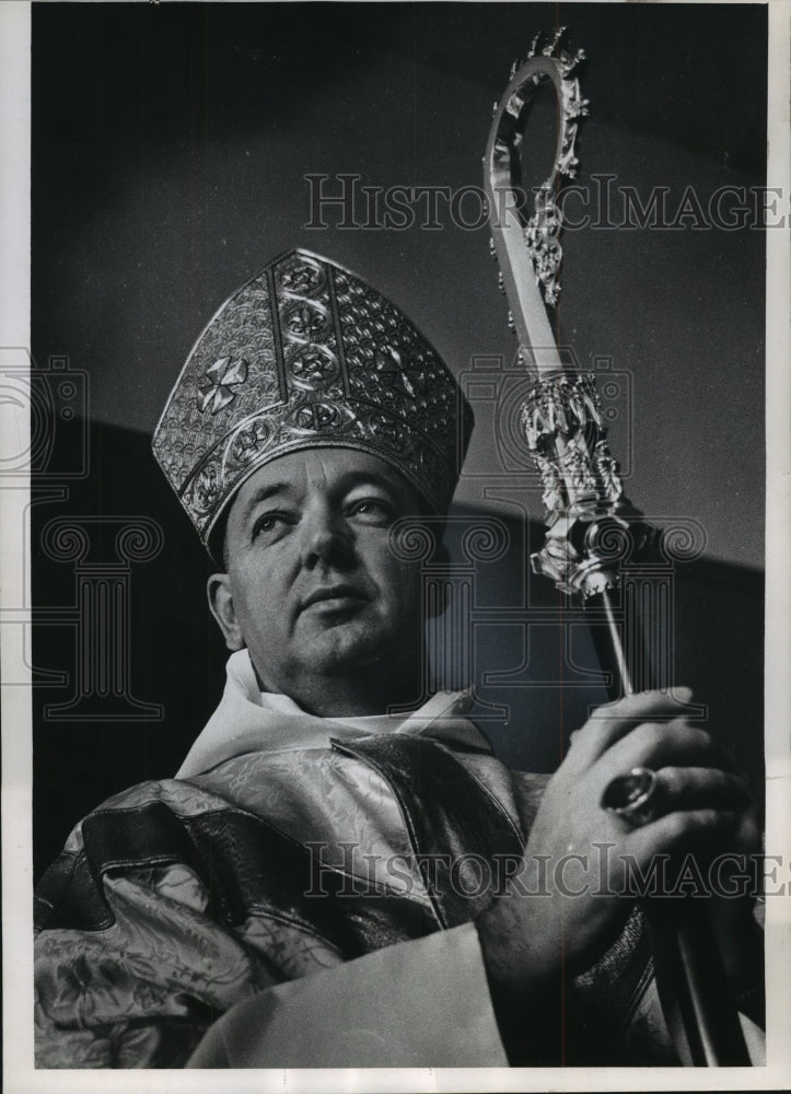 1961 Press Photo Episcopal Bishop Donald Hallock At All Saints Cathedral - Historic Images