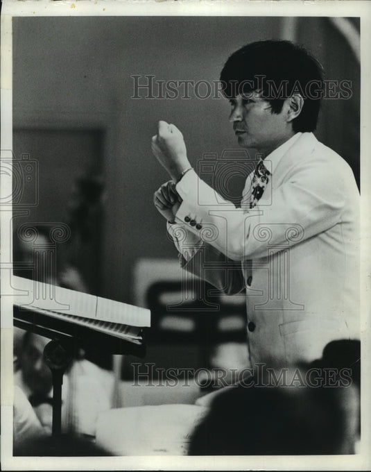 1969 Press Photo Seiji Ozawa '68 Music Conductor - mjb55228-Historic Images