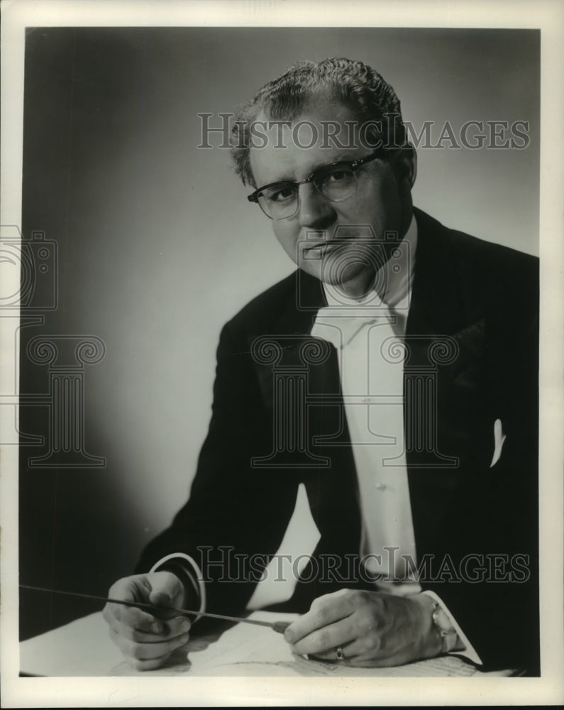 1963 Press Photo Walter Hendl Conductor - mjb55365 - Historic Images