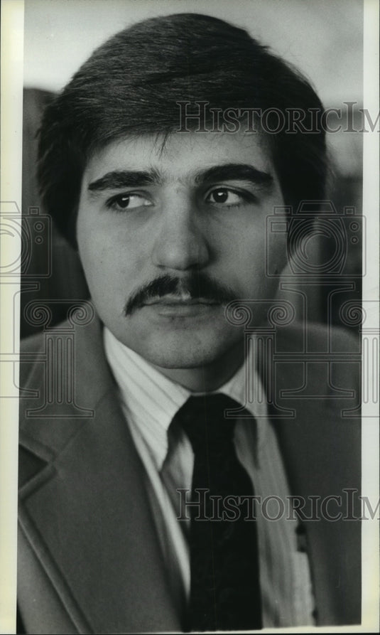 1980 Press Photo Gary Pachucki, Director,Walker's Point Development in Milwaukee - Historic Images