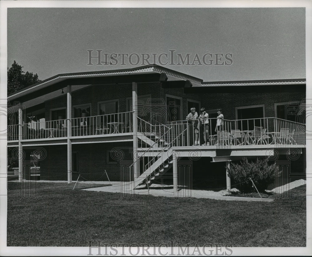 1968 Press Photo Milwaukee Yacht Club, Exterior view - mjb55759 - Historic Images