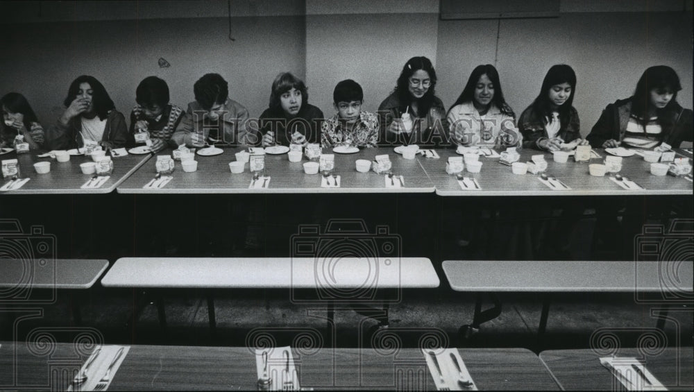 1975 Pupils eating breakfast at Vieau School, Milwaukee.-Historic Images