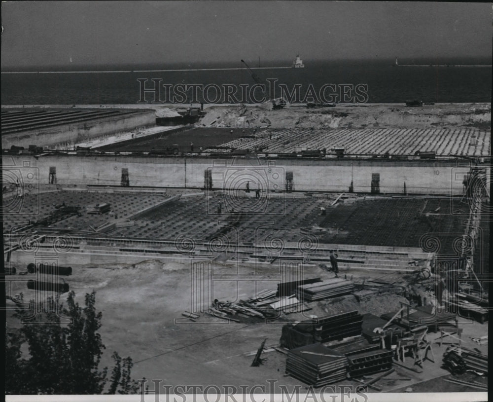 1950 Press Photo Sewage disposal plant exterior on Jones Island, Milwaukee - Historic Images