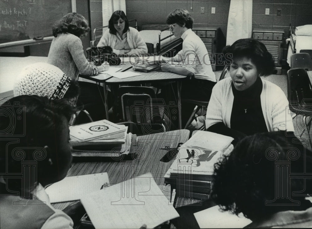 1979 Press Photo Students Interacting, North Division High School - mjb56440 - Historic Images