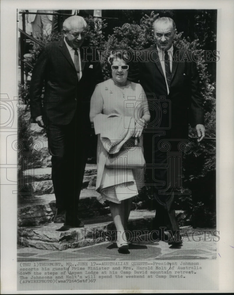 1967 Press Photo Australian Prime Minister and President Johnson, Camp David - Historic Images