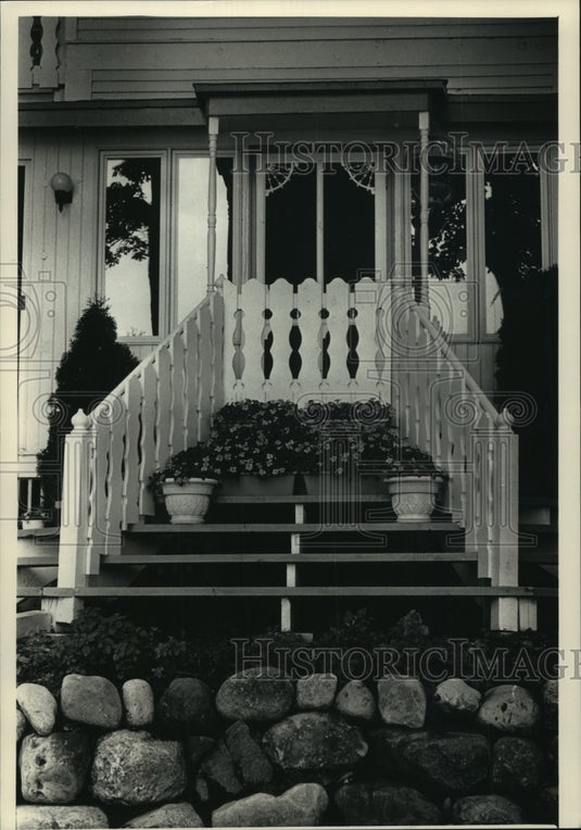 1987 Press Photo Victorian Home in Milwaukee with Unique Architecture - Historic Images