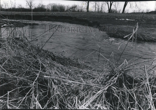 1979 Oak Creek shows signs of erosion-Historic Images