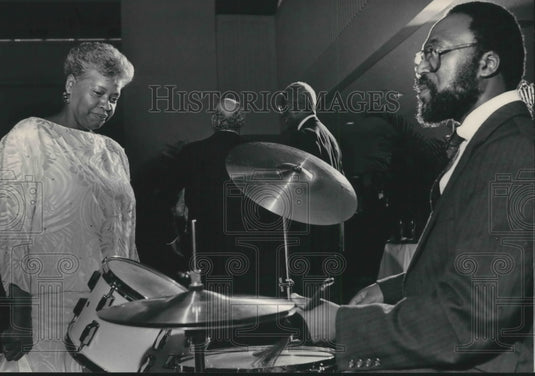 1986 1st Black & White ball for Milwaukee Urban League - Historic Images