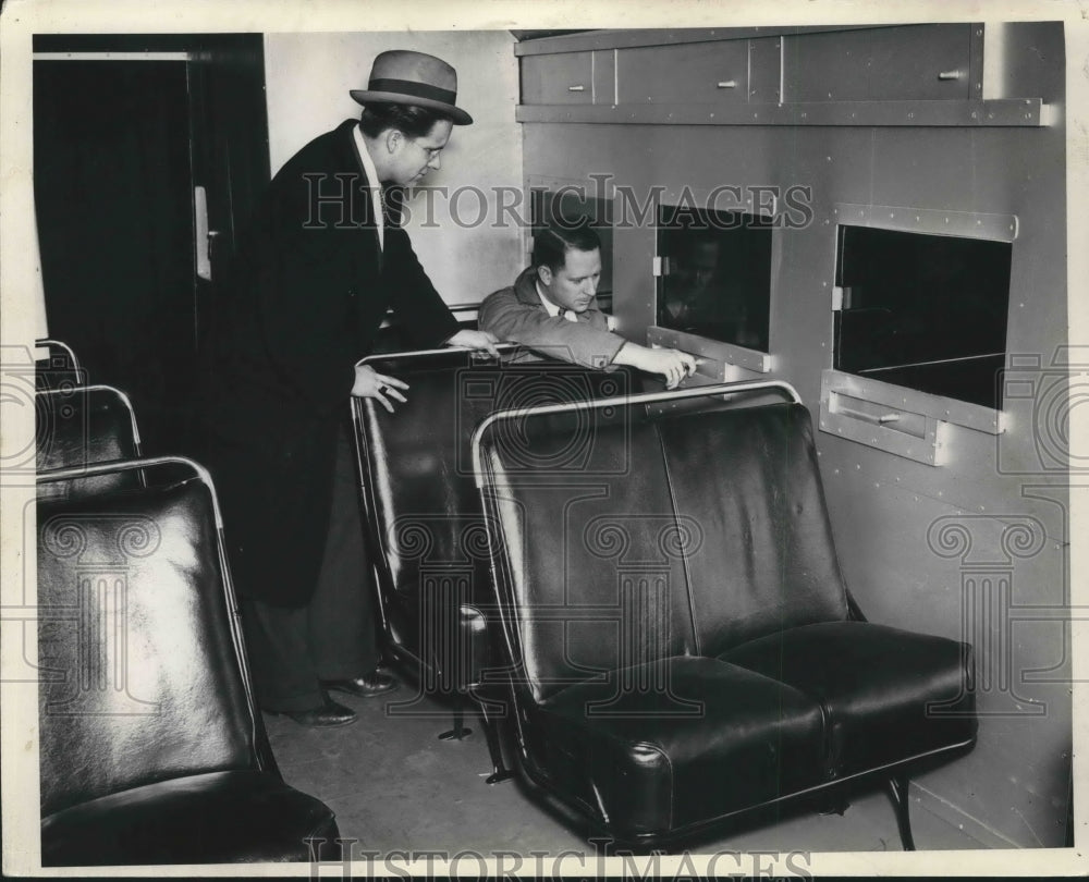 1936 Press Photo Demonstrating the inside new police cars, Milwaukee - mjb57910 - Historic Images