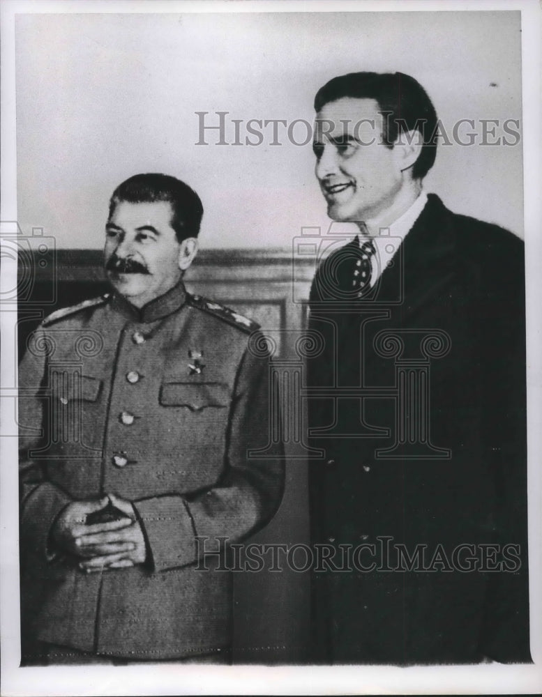 1944 Press Photo Josef Stalin and Averell Harriman smile during meeting, Moscow. - Historic Images