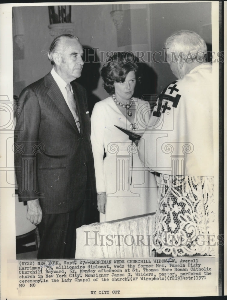 1971 Press Photo Averell Harriman weds Churchill widow in New York City - Historic Images