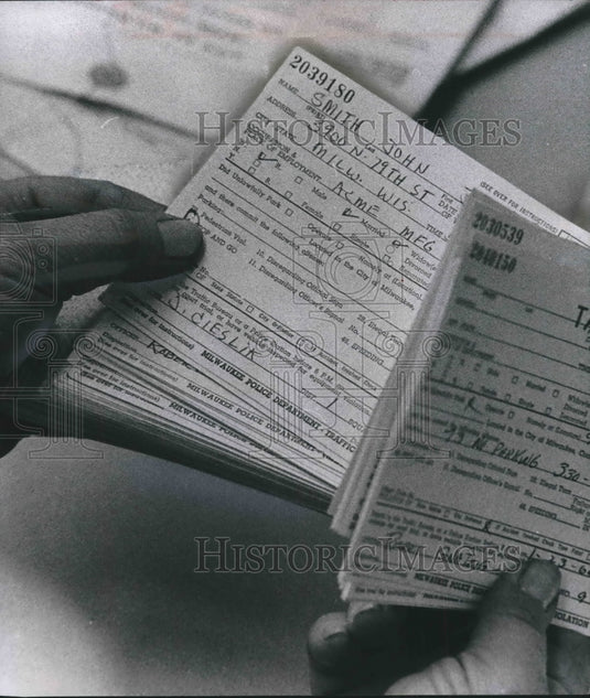 1964 Press Photo Traffic Tickets Processed at the Milwaukee Police Department - Historic Images